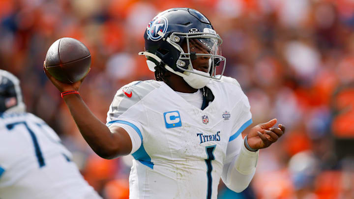 Tennessee Titans v Denver Broncos