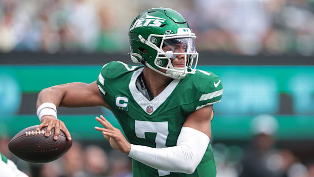 New York Jets QB Justin Fields Will Miss Week 3 Of The Fantasy Football Seaso