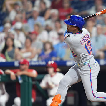 The Mets are home underdogs against the Braves on Monday night.