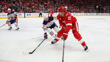 Edmonton Oilers v Detroit Red Wings