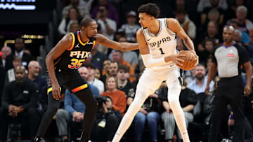 San Antonio Spurs v Phoenix Suns - Emirates NBA Cup