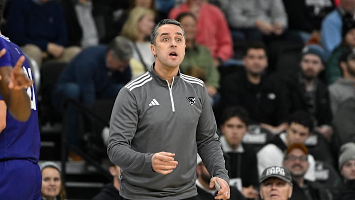  Stonehill Skyhawks head coach Chris Kraus 