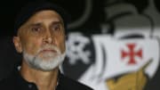 Álvaro Pacheco ainda não venceu no comando do Vasco