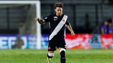 Nuno Moreira deve ser um dos titulares do Vasco contra o Santos