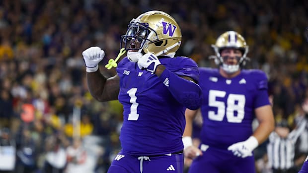 Washington Huskies running back Jonah Coleman (1)