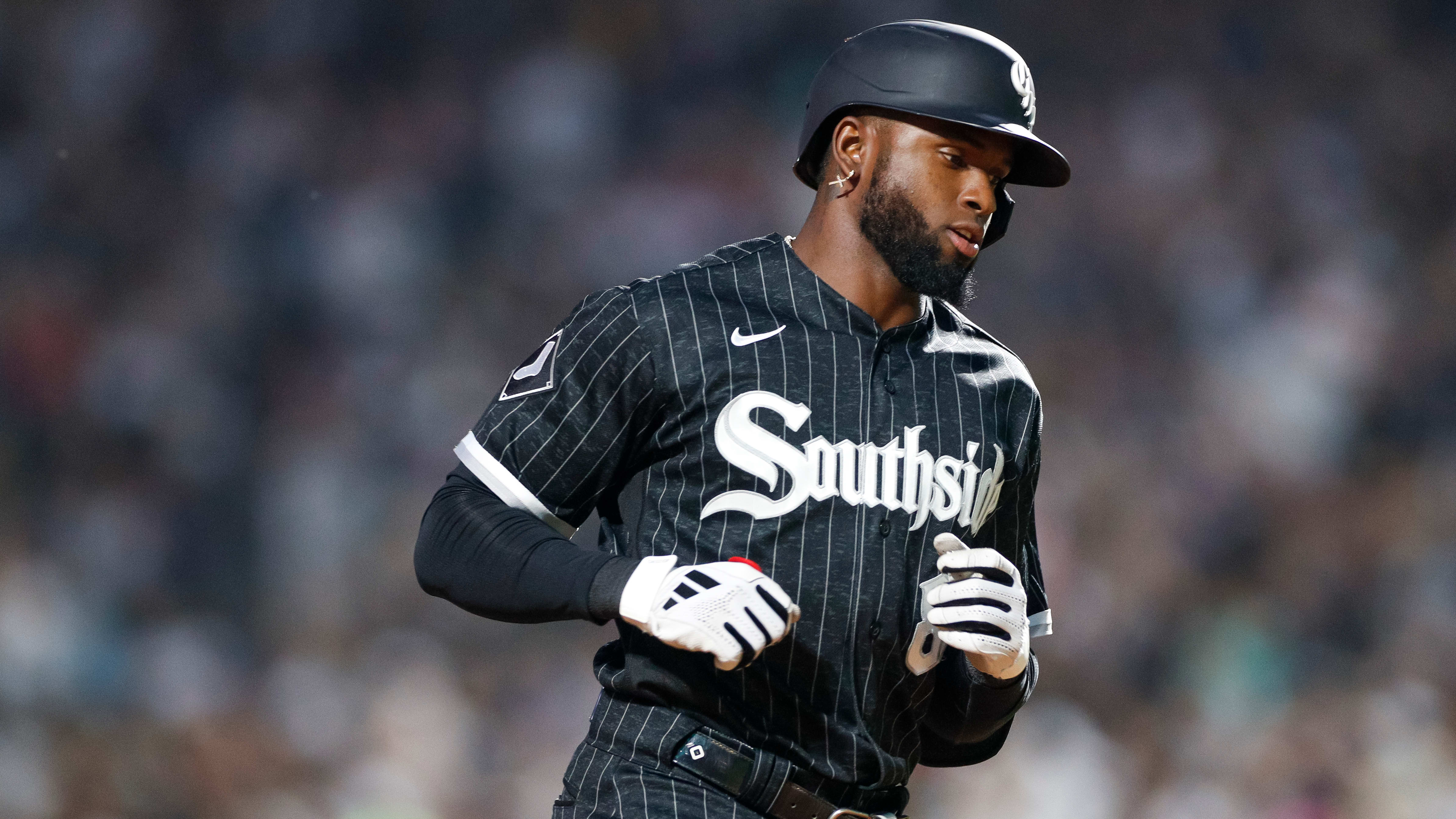 MLB completely disrespected Luis Robert Jr. with this graphic