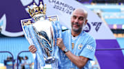 Pep Guardiola celebrando del título del Manchester City en la Premier League 2024