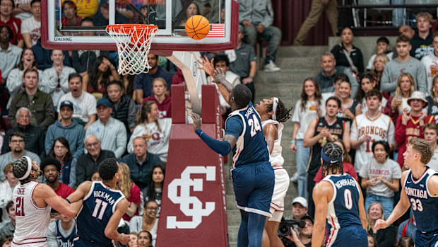 Gonzaga Bulldogs center Ismaila Diagne 