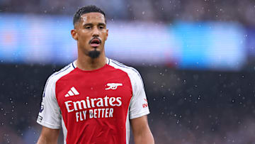 William Saliba est impressionnant avec Arsenal.
