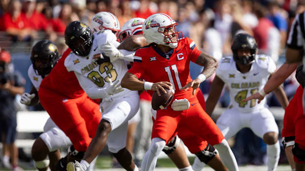 Arizona Wildcats quarterback Noah Fifita (11) against the Colorado Buffalos at Arizona Stadium. 