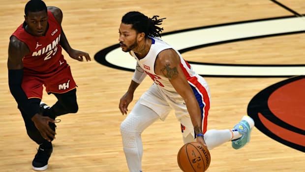Derrick Rose wrote a letter to Detroit Pistons fans. 