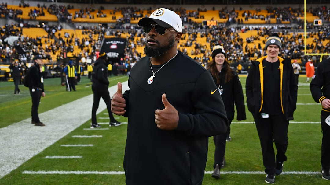 Cleveland Browns v Pittsburgh Steelers