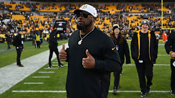 Cleveland Browns v Pittsburgh Steelers