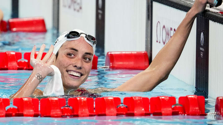 Florida Gators Emma Weyant (USA) medals in the women’s 400-meter individual medley 