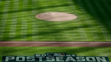 Division Series - Atlanta Braves v Milwaukee Brewers - Game Two