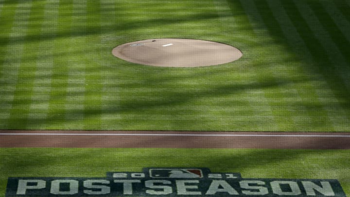 Division Series - Atlanta Braves v Milwaukee Brewers - Game Two