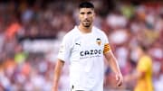 Carlos Soler quitte le Valence FC et signe au PSG.