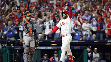 Harper conectó cuadrangular de dos carreras 