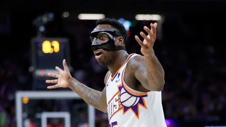 Dec 22, 2023; Sacramento, California, USA; Phoenix Suns forward Nassir Little (25) reacts to a call during the third quarter against the Sacramento Kings at Golden 1 Center. Mandatory Credit: Sergio Estrada-USA TODAY Sports