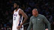 Doc Rivers es el entrenador de Philadelphia 76ers