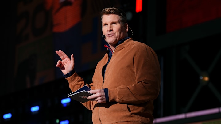 Fans will soon be able to enjoy Sundays filled with NFL football and Scott Hanson once again