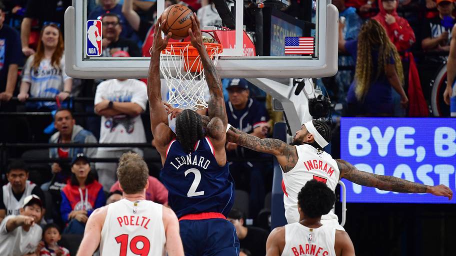 Kawhi Leonard vs. Raptor