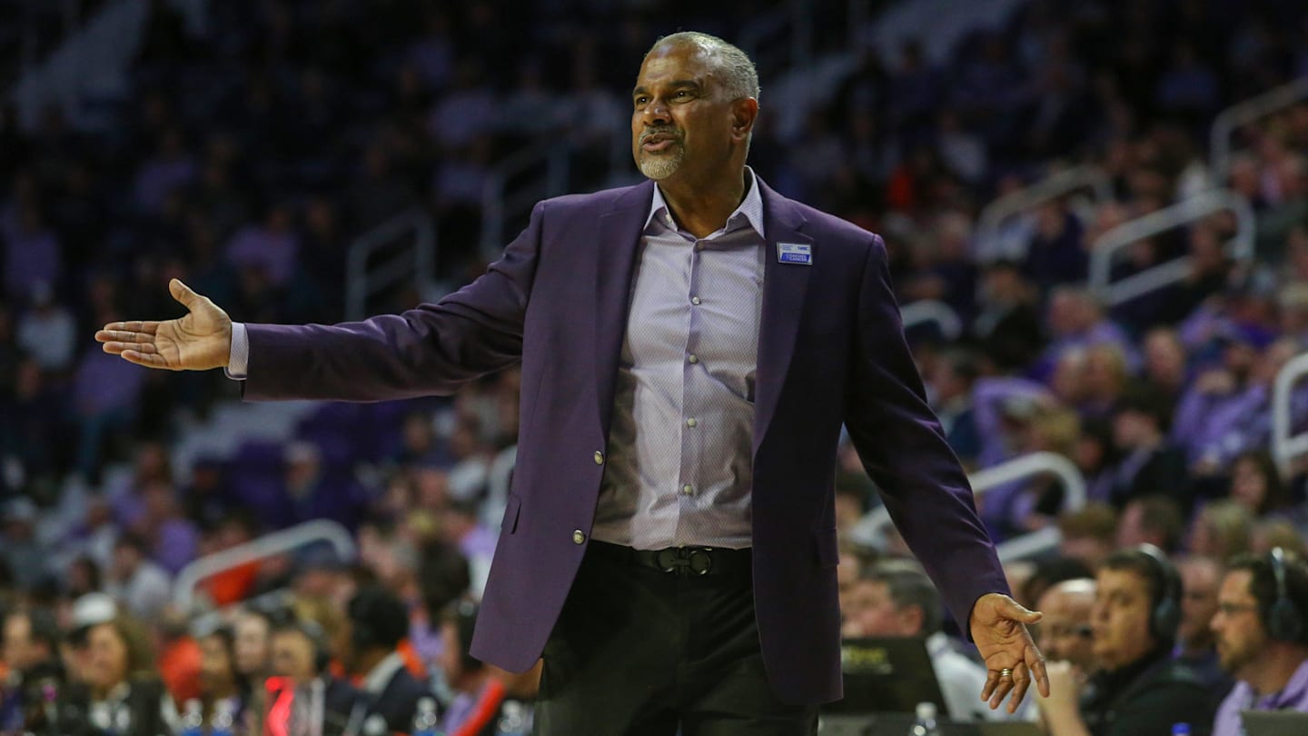 K-State Basketball Hit With Shocking Big 12 Odds Despite Active Offseason