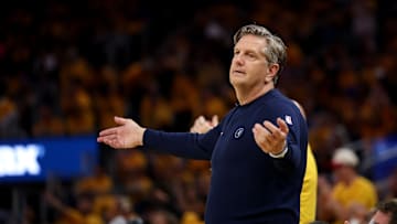 Minnesota Timberwolves v Golden State Warriors - Game Three