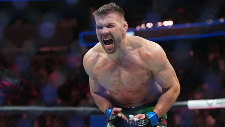 UFC 312: Dricus Du Plessis Finds New “Training Partner” for Sean Strickland  Rematch