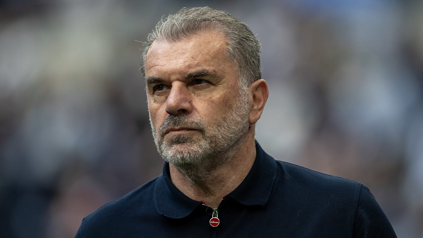 Ex-Tottenham Manager Postecoglou Rejects Fenerbahce, Awaits Premier League Opportunity