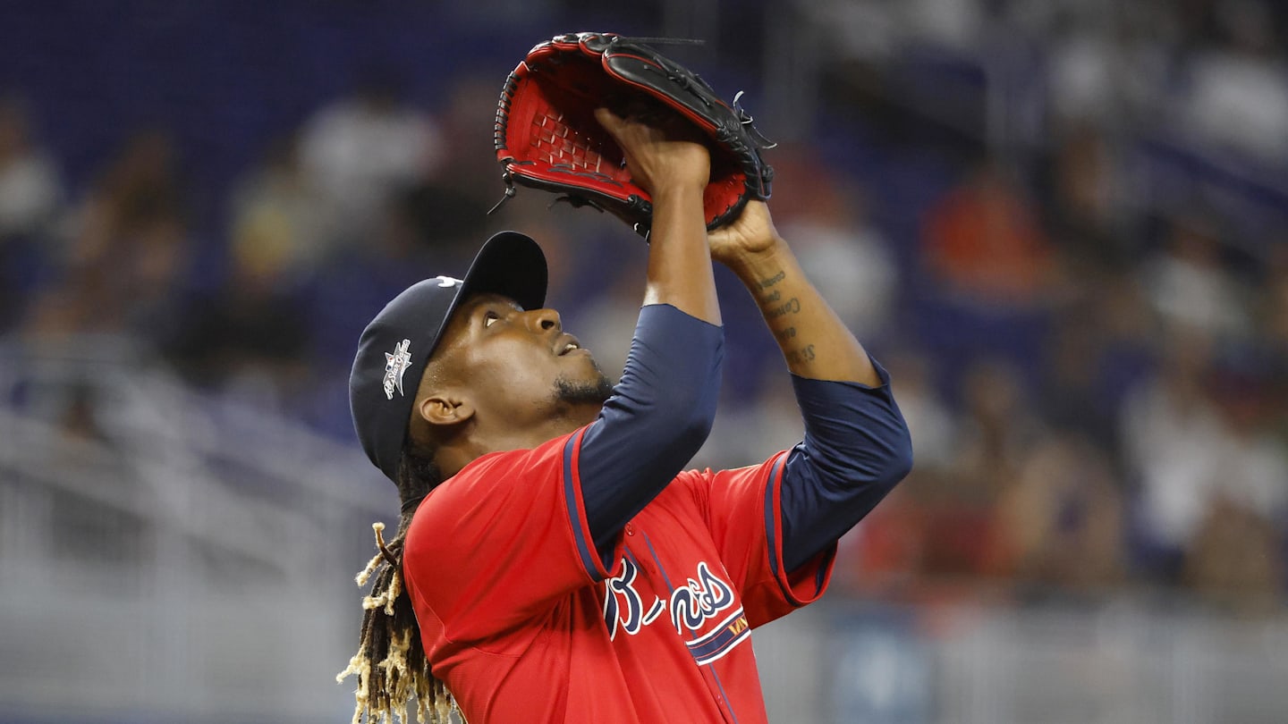 Former Astros World Series Champion Traded to Potential Playoff Foe