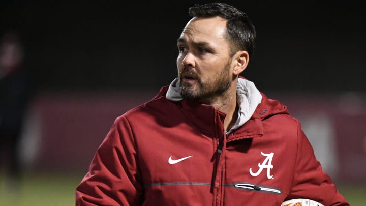 Nov 18, 2022; Tuscaloosa, AL, USA;  Alabama head coach Wes Hart works with his team before the NCAA Tournament game with Portland at the University of Alabama Soccer Stadium.

Ncaa Womens Soccer Ncaa Soccer Tournament Alabama Vs Portland