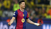 Robert Lewandowski est de retour dans le groupe du FC Barcelone pour défier l'Inter Milan en demi-finales retour de Ligue des Champions