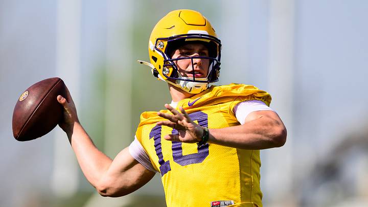 LSU quarterback Sam Leavitt