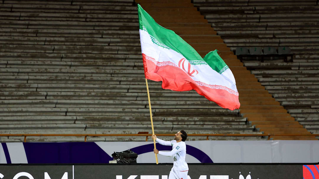 Seleção do Irã comemora classificação para a Copa do Mundo; país pode desistir do torneio após escalada do conflito no Oriente Médio Seleção do Irã comemora classificação para a Copa do Mundo; país pode desistir do torneio após escalada do conflito no Oriente Médio