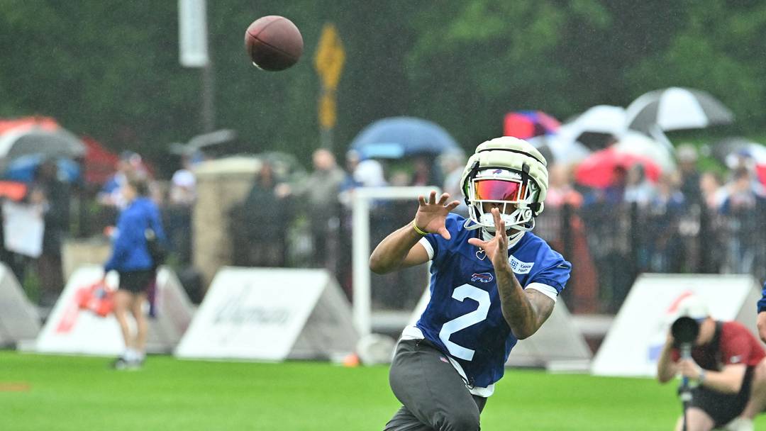 Buffalo Bills wide receiver DJ Moore.
