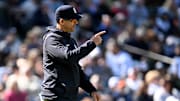 Aaron Boone defiende su decisión ante Miguel Cabrera