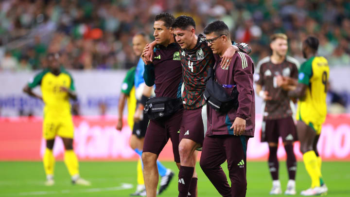 Edson Alvarez menderita cedera dengan Timnas Meksiko pada Copa America 2024 setelah dikaitkan dengan Manchester United.