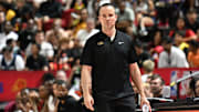 El ex asistente de Lakers entrenará a los Phoenix Suns