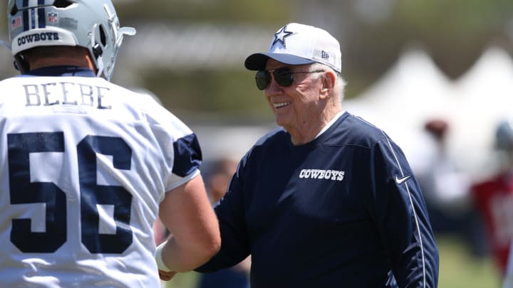 Jul 26, 2024; Oxnard, CA, USA; Dallas Cowboys owner Jerry Jones during training camp at the River Ridge Playing Fields in Oxnard, Californian.  Mandatory Credit: Jason Parkhurst-USA TODAY Sports