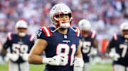 Dec 15, 2024; Glendale, Arizona, USA; New England Patriots tight end Austin Hooper (81) against the Arizona Cardinals at State Farm Stadium. Mandatory Credit: Mark J. Rebilas-Imagn Images