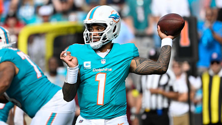 Bet the UNDER on Tua Tagovailoa's passing touchdowns in Week 6.