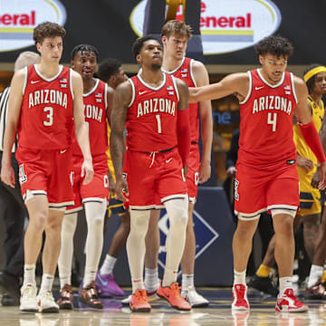 The Arizona Wildcats beat West Virginia 75-56 on Tuesday night.