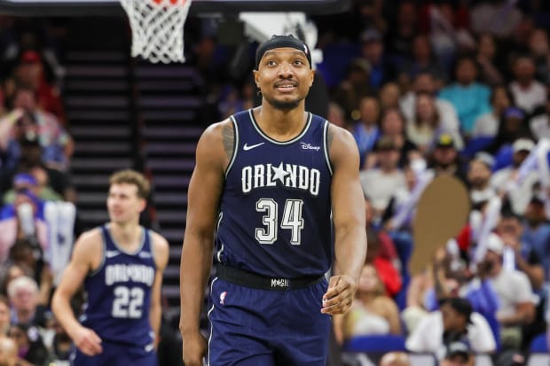 Orlando Magic center Wendell Carter Jr. (34).