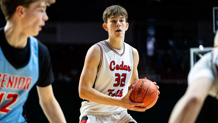 Cedar Falls' William Gerdes looks to pass against Dubuque Senior on Monday, March 10, 2025, at Wells Fargo Arena in Des Moines. Cedar Falls' William Gerdes looks to pass against Dubuque Senior on Monday, March 10, 2025, at Wells Fargo Arena in Des Moines.