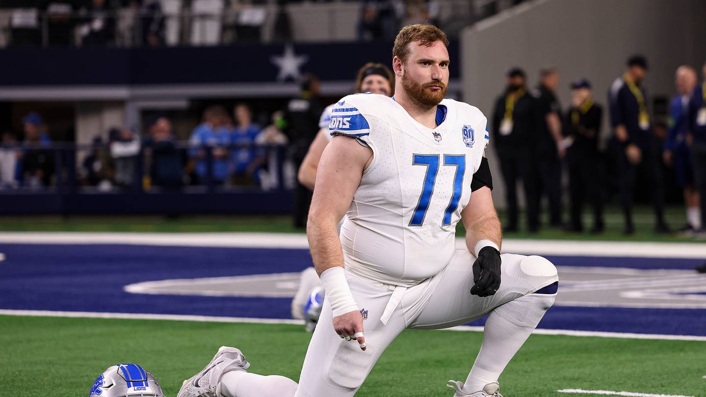 Who are the five highest-paid centers currently in the NFL? - Vimarsana News