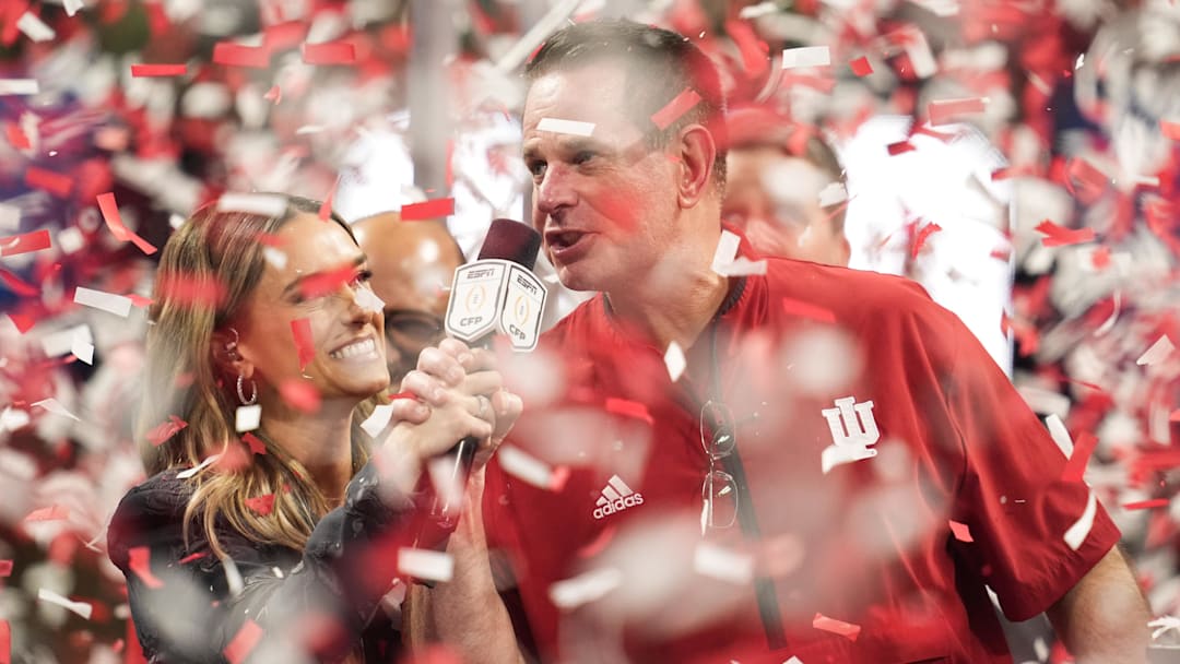 Indiana Hoosiers head coach Curt Cignetti