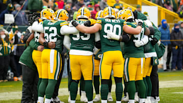 Chicago Bears v Green Bay Packers