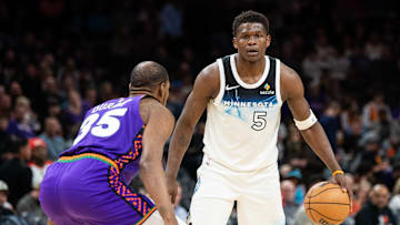 Minnesota Timberwolves v Phoenix Suns