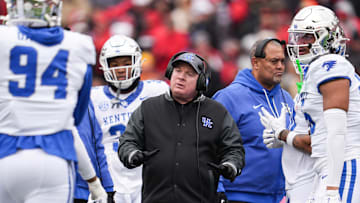 Kentucky Wildcats head coach Mark Stoops during a timeout with his team as the Cats played Louisville Saturday, November 29, 2025 in Louisville, Kentucky at L&N Federal Credit Union Stadium. The Cats fell to 5-7 with the 41-0 loss to the Cardinals; missing out on a bowl.